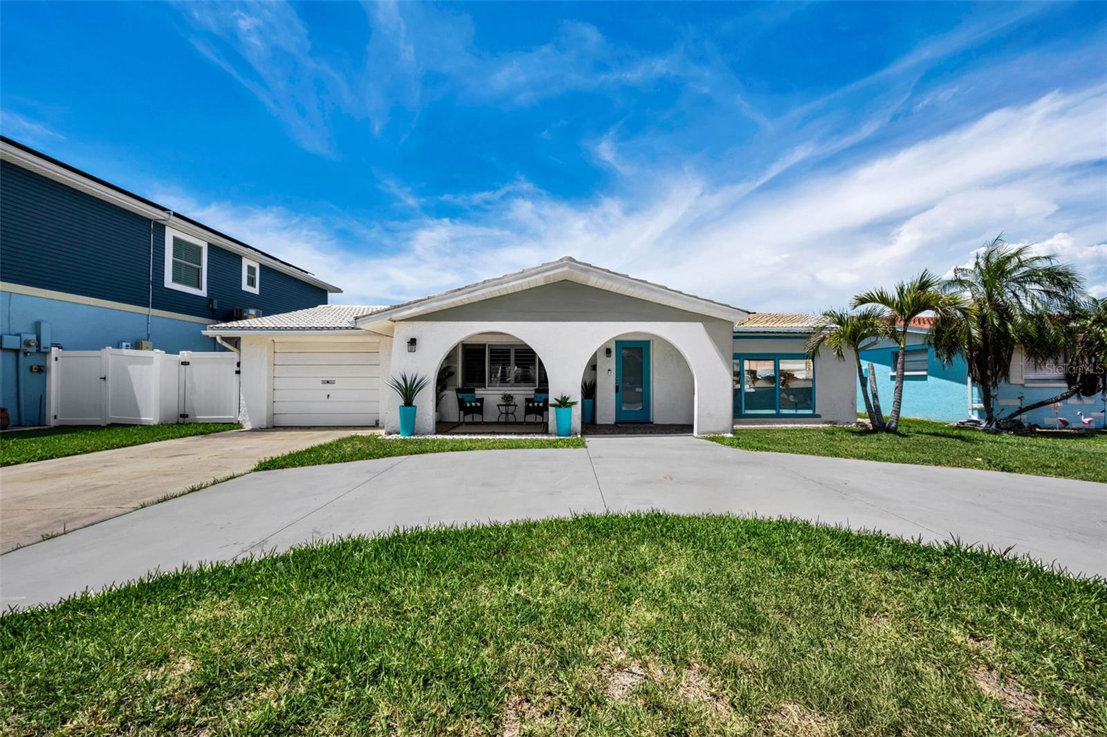 Single Family Residence em NEW PORT RICHEY, FL - Daniel Dourado