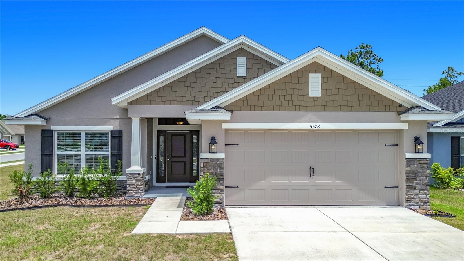 Single Family Residence in SPRING HILL, FL - Daniel Dourado