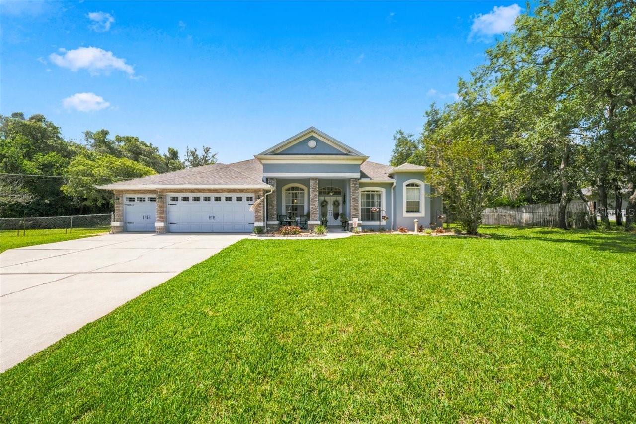 Single Family Residence in HUDSON, FL - Daniel Dourado