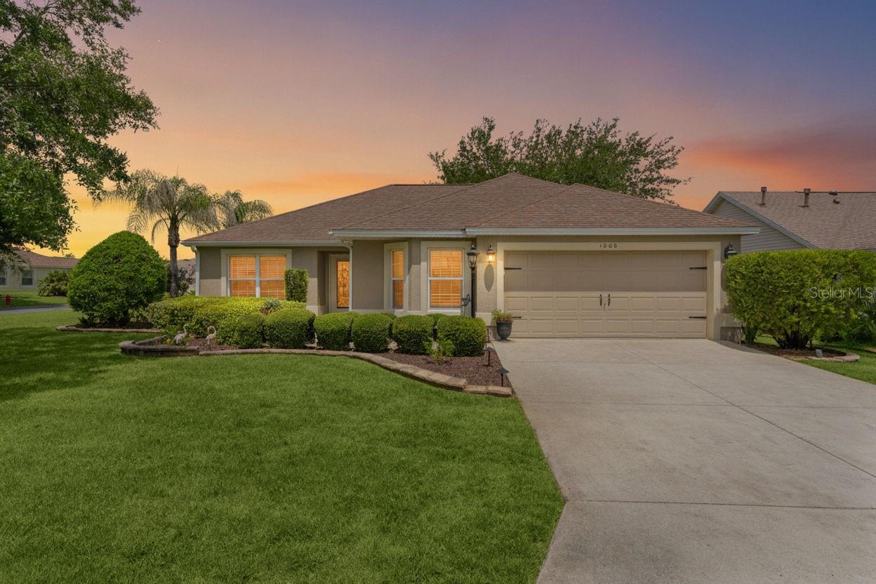 Single Family Residence in THE VILLAGES, FL - Daniel Dourado