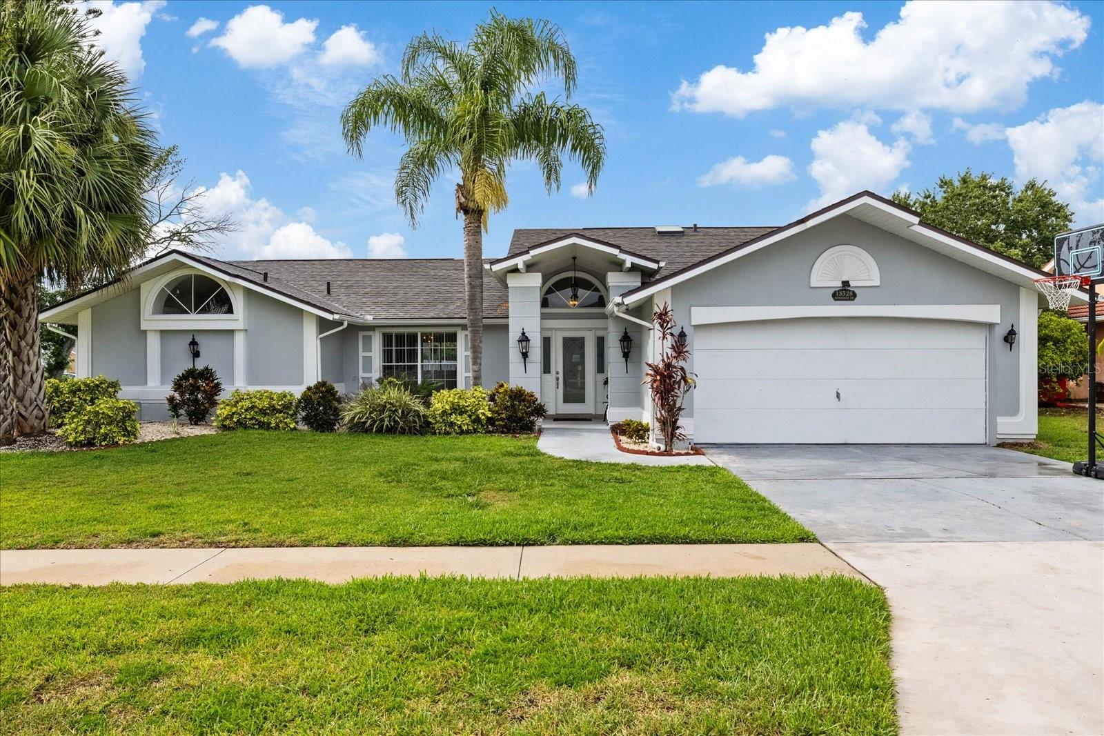 Single Family Residence in HUDSON, FL - Daniel Dourado