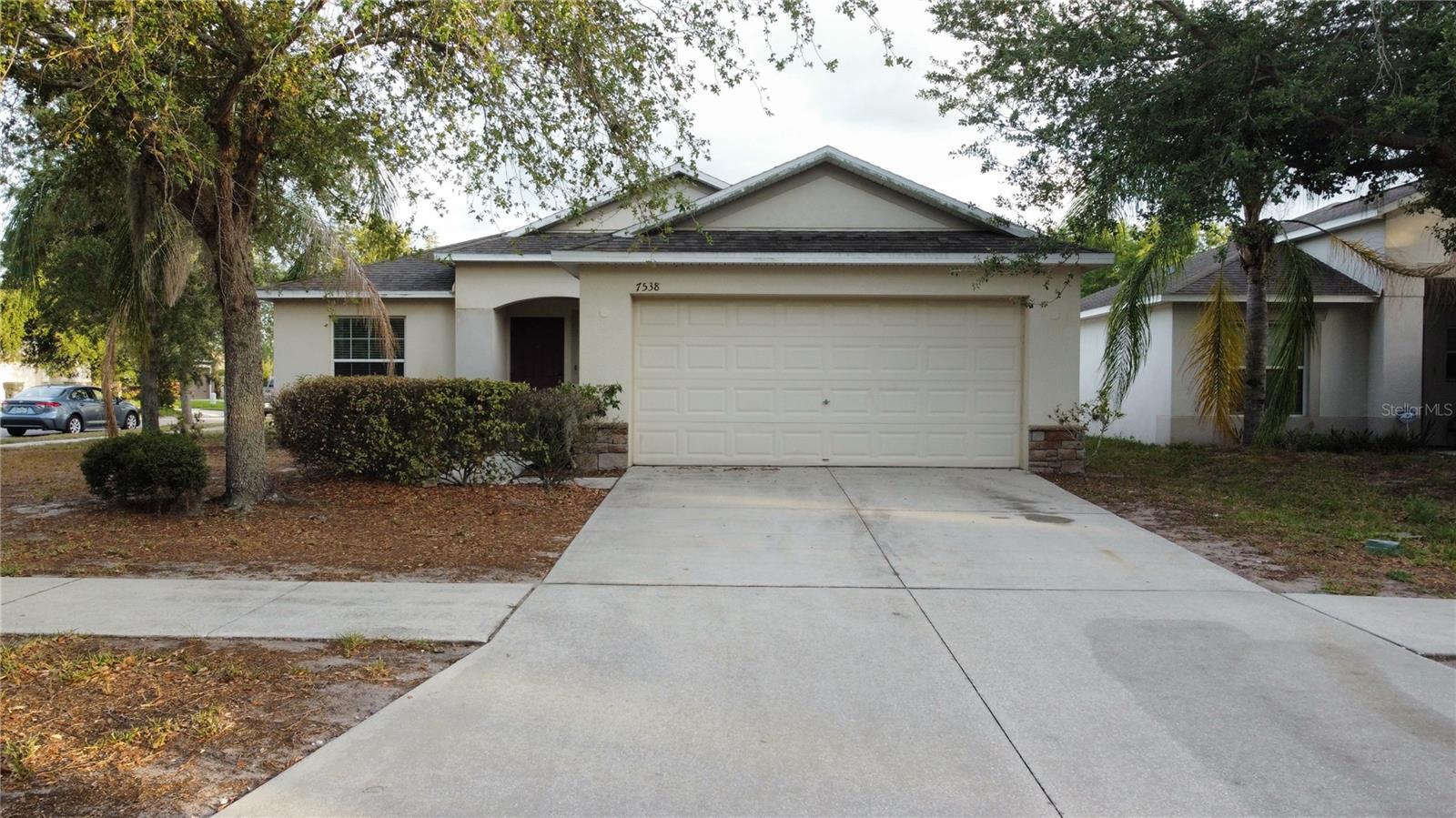 Single Family Residence em SUN CITY CENTER, FL - Daniel Dourado