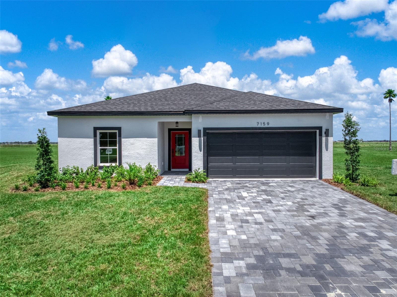 Single Family Residence in SEBRING, FL - Daniel Dourado