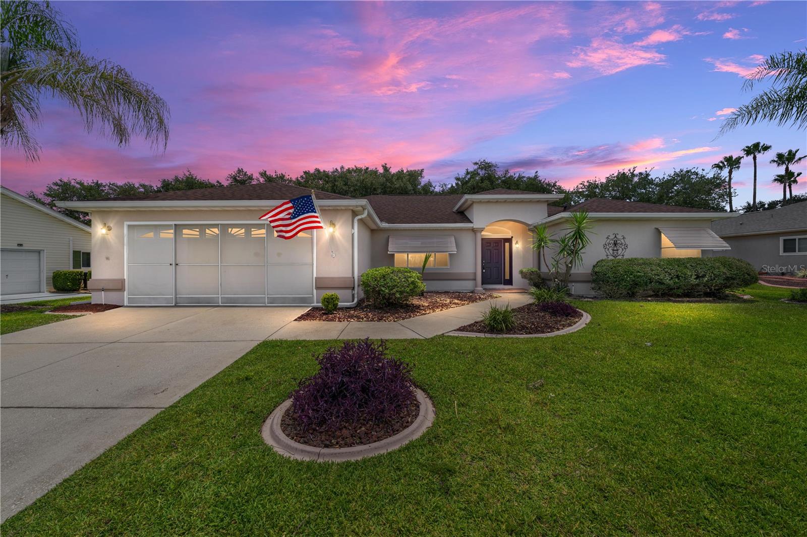 Single Family Residence in SUMMERFIELD, FL - Daniel Dourado