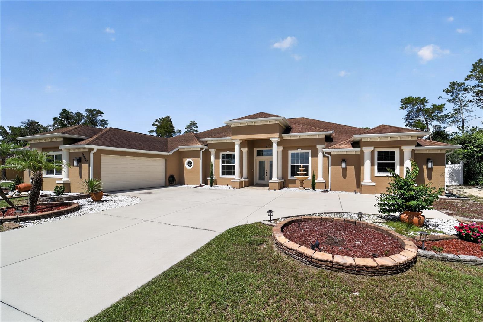Single Family Residence in OCALA, FL - Daniel Dourado