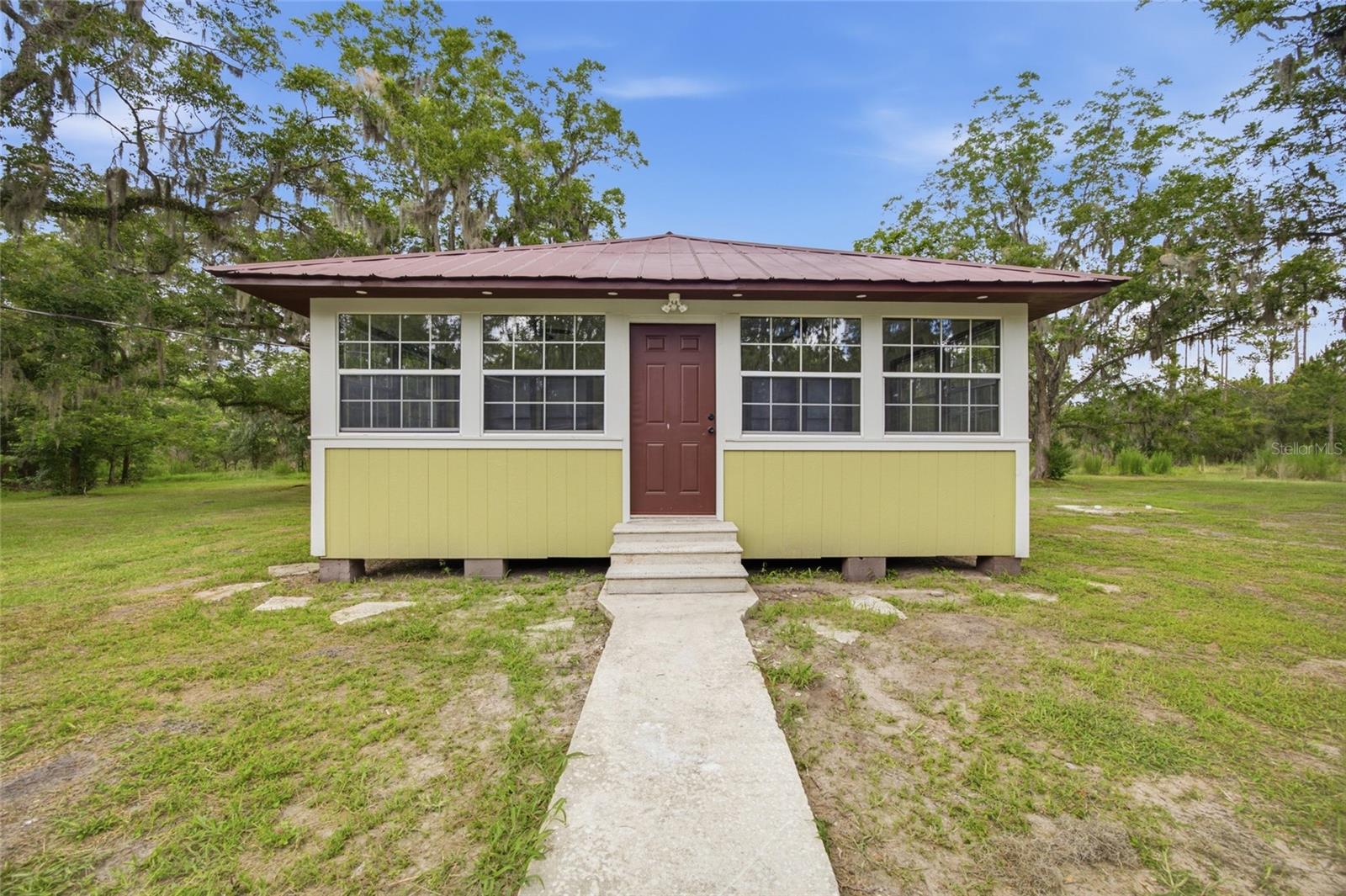 Single Family Residence in WALDO, FL - Daniel Dourado