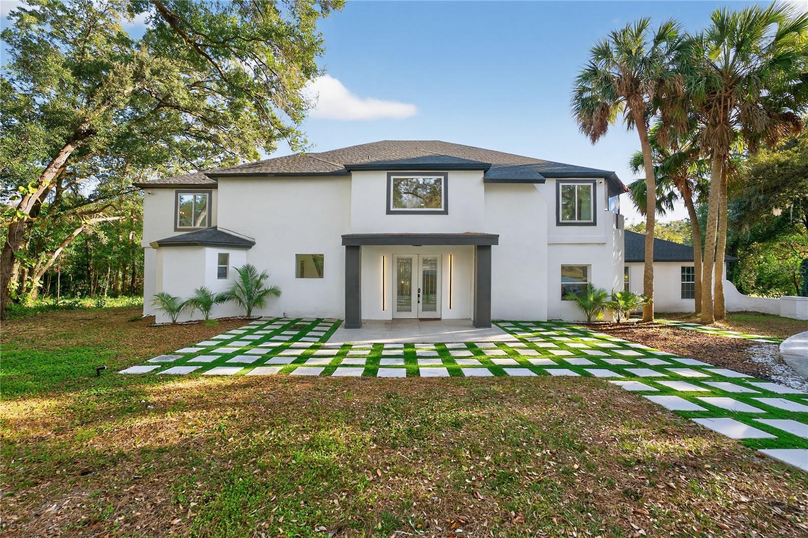 Single Family Residence in LONGWOOD, FL - Daniel Dourado