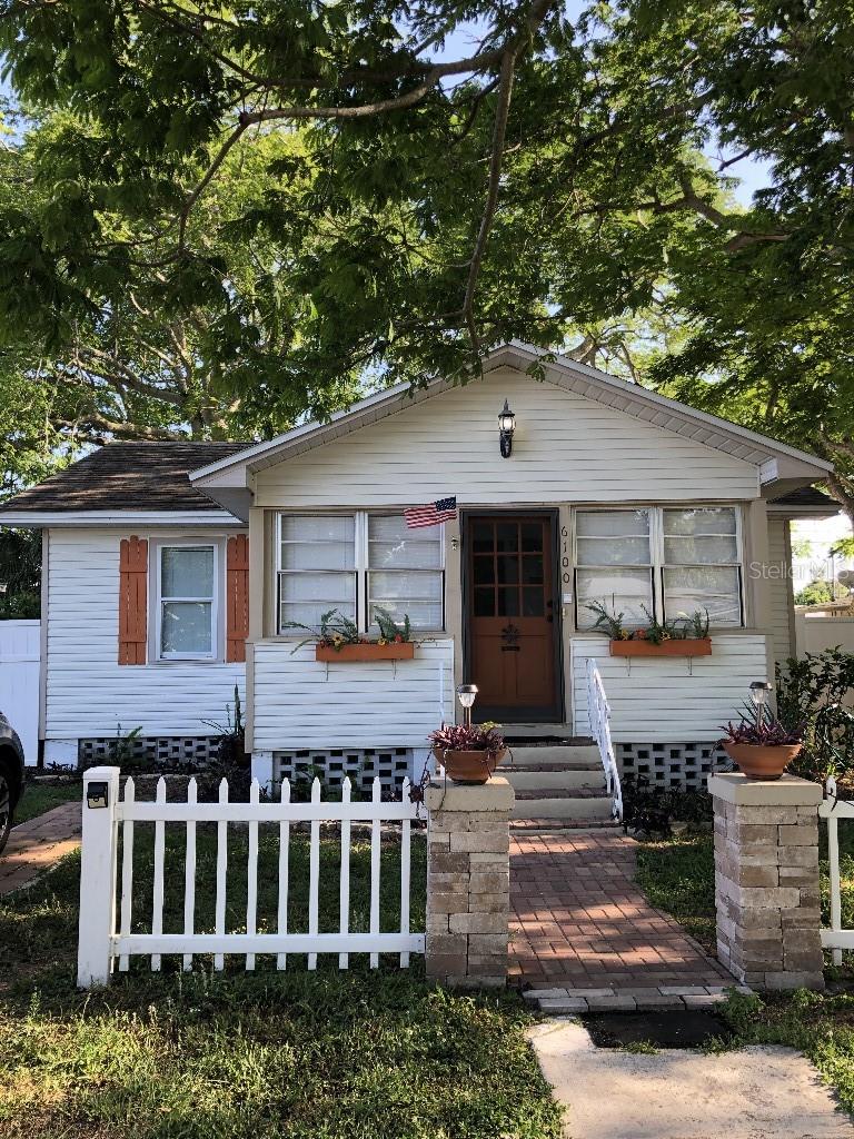 Single Family Residence em NEW PORT RICHEY, FL - Daniel Dourado