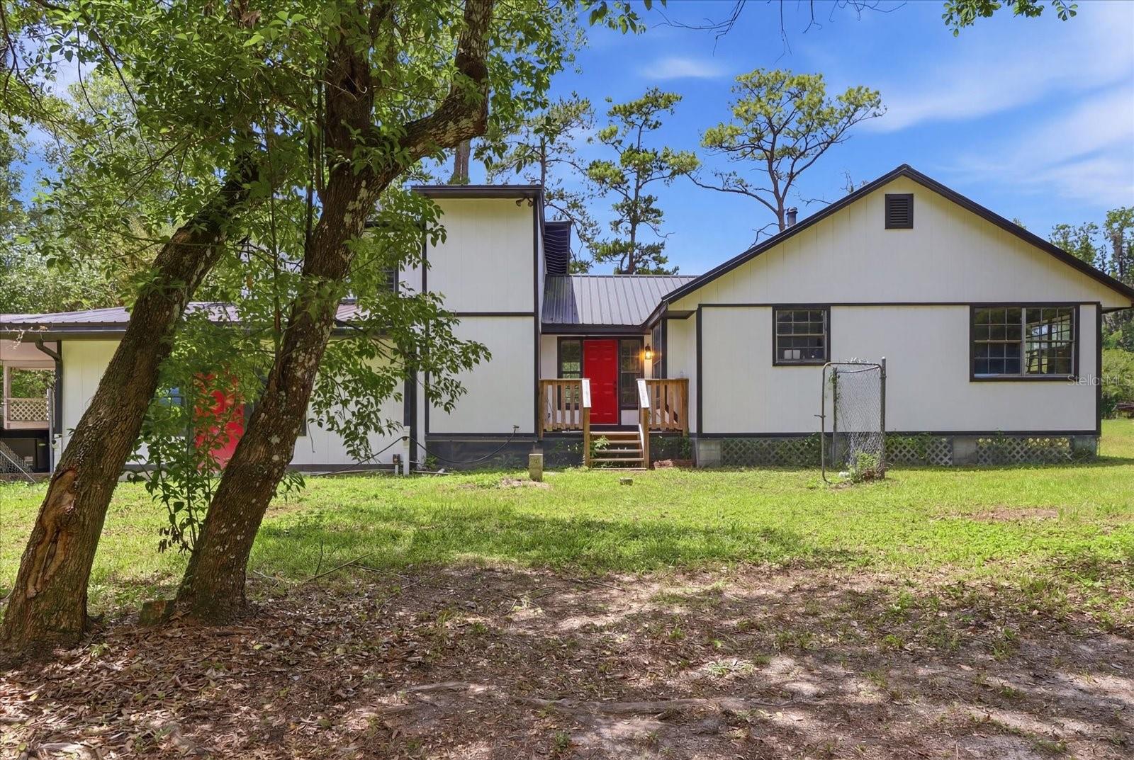 Single Family Residence in BROOKSVILLE, FL - Daniel Dourado