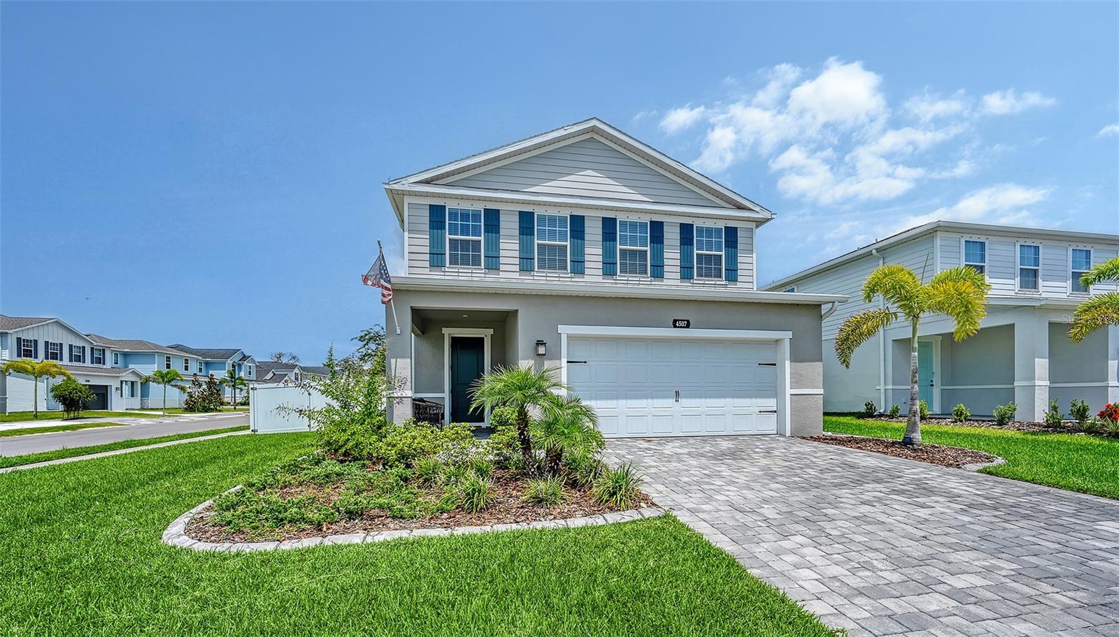 Single Family Residence in BRADENTON, FL - Daniel Dourado