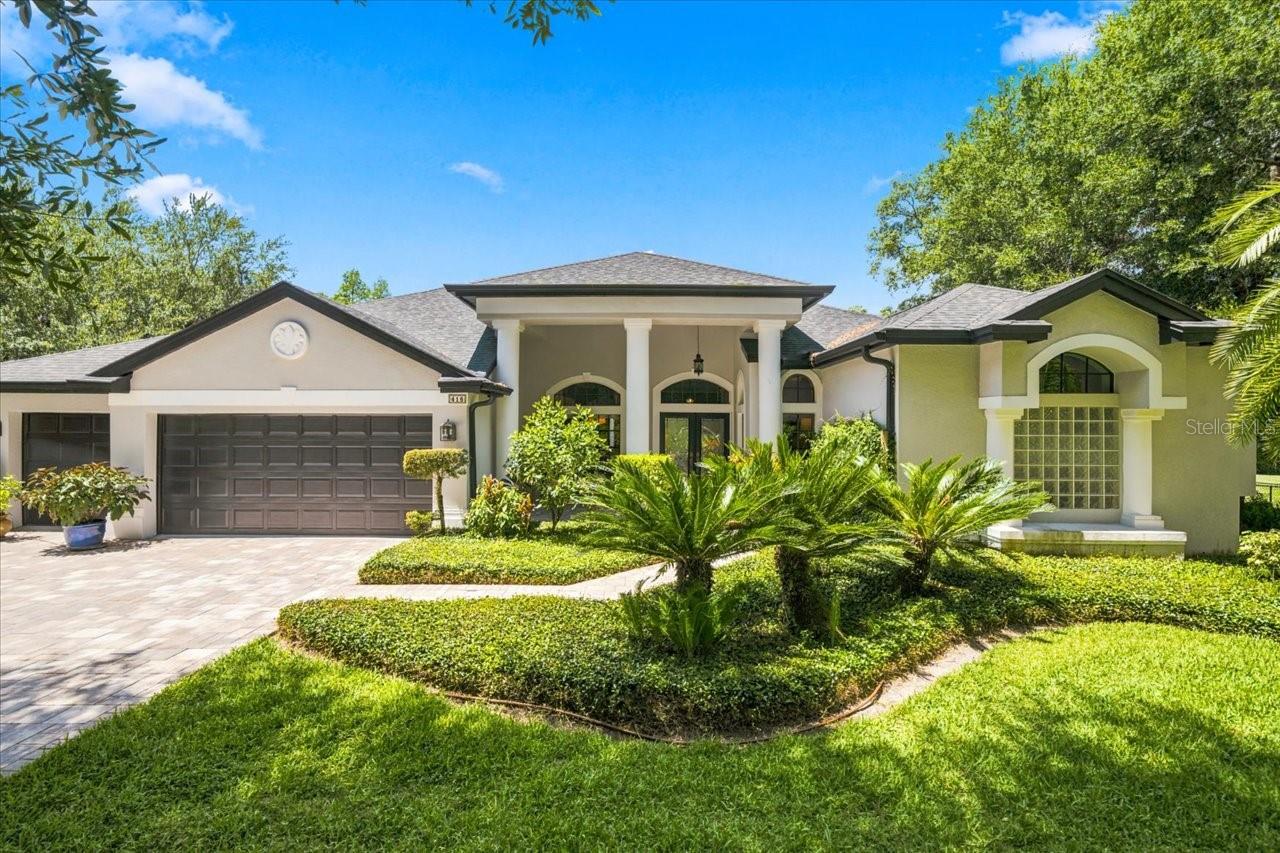 Single Family Residence in LUTZ, FL - Daniel Dourado