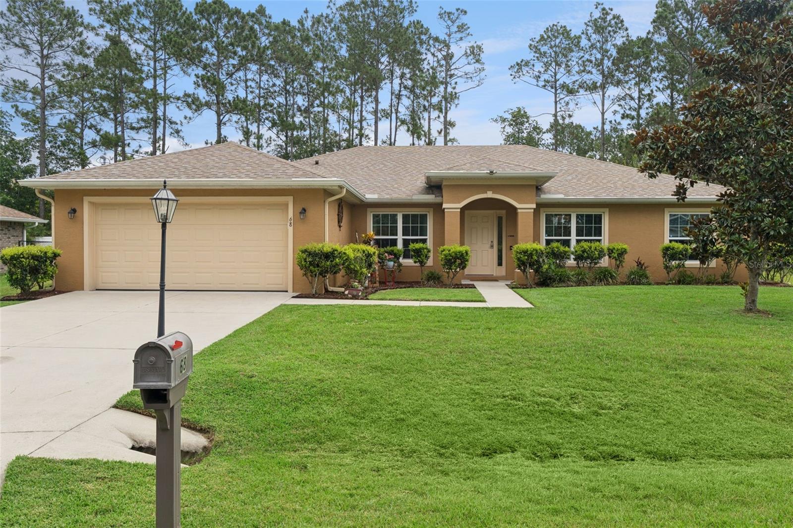 Single Family Residence in PALM COAST, FL - Daniel Dourado