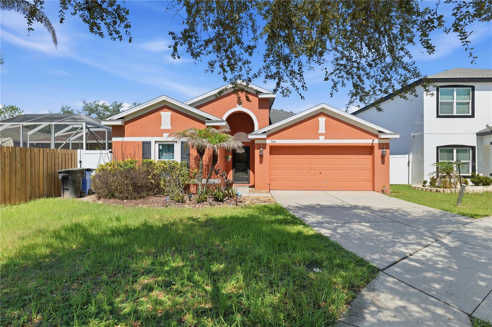 Single Family Residence em SEFFNER, FL - Daniel Dourado