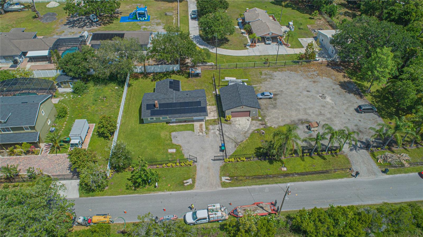 Single Family Residence in ORLANDO, FL - Daniel Dourado