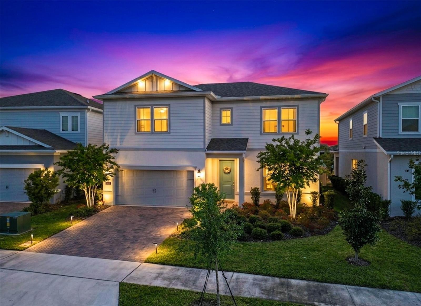 Single Family Residence in ORLANDO, FL - Daniel Dourado