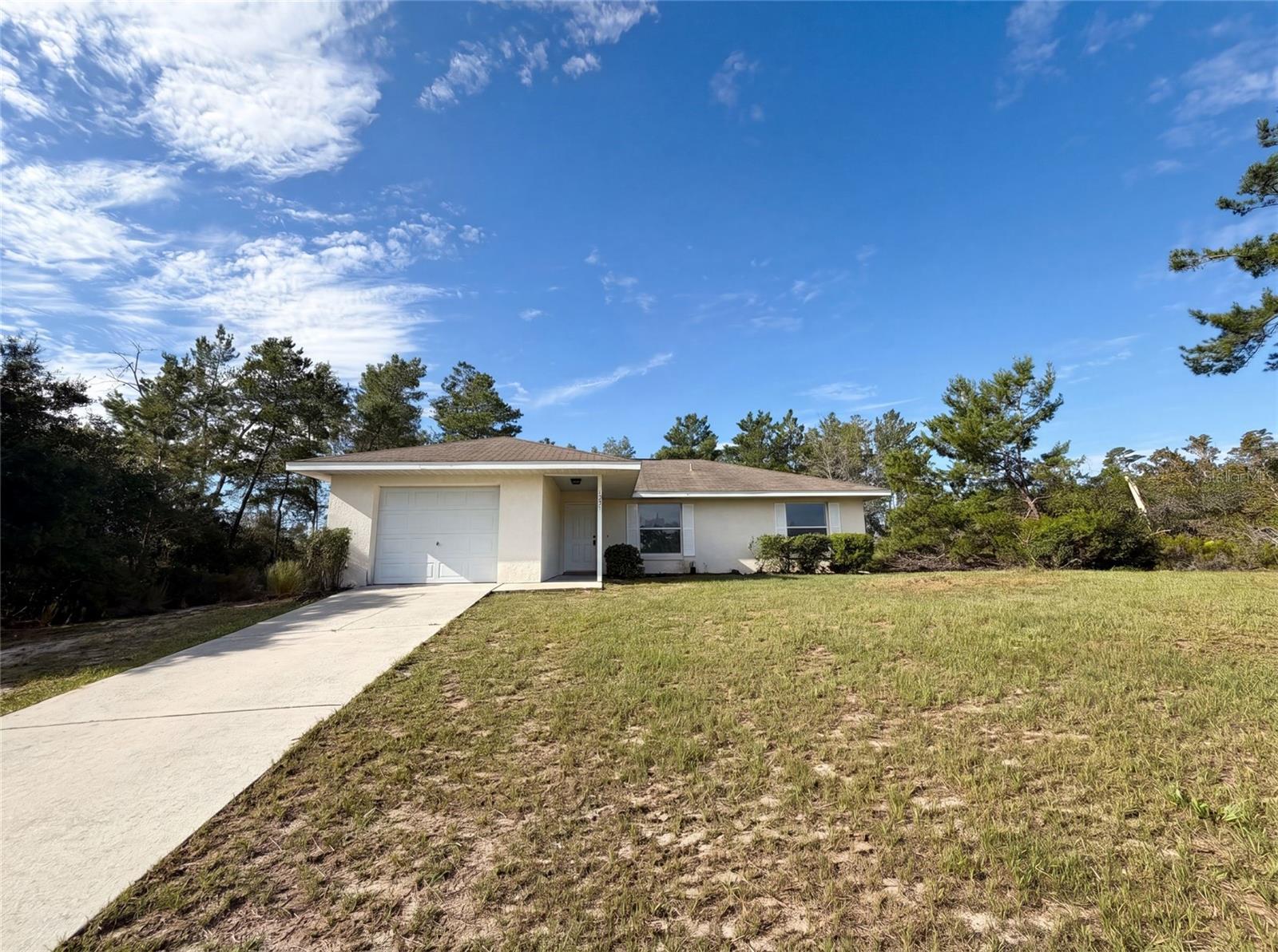 Single Family Residence in OCALA, FL - Daniel Dourado