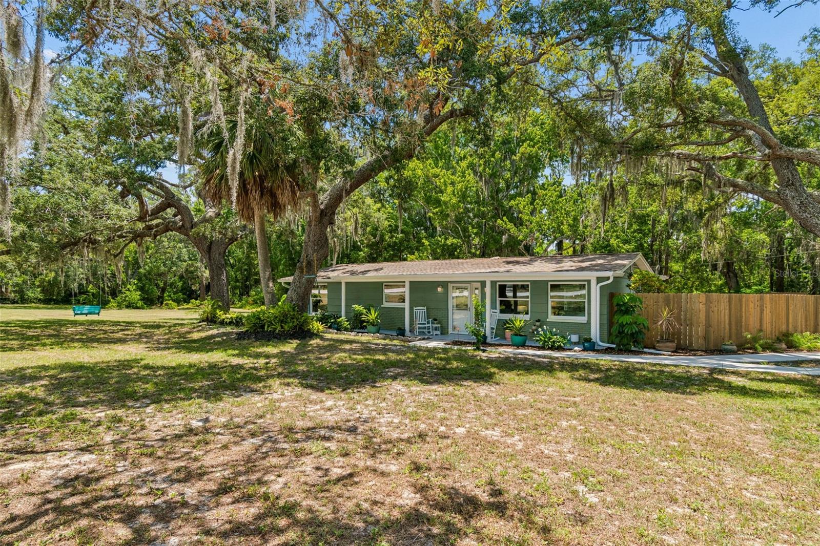 Single Family Residence em NEW PORT RICHEY, FL - Daniel Dourado