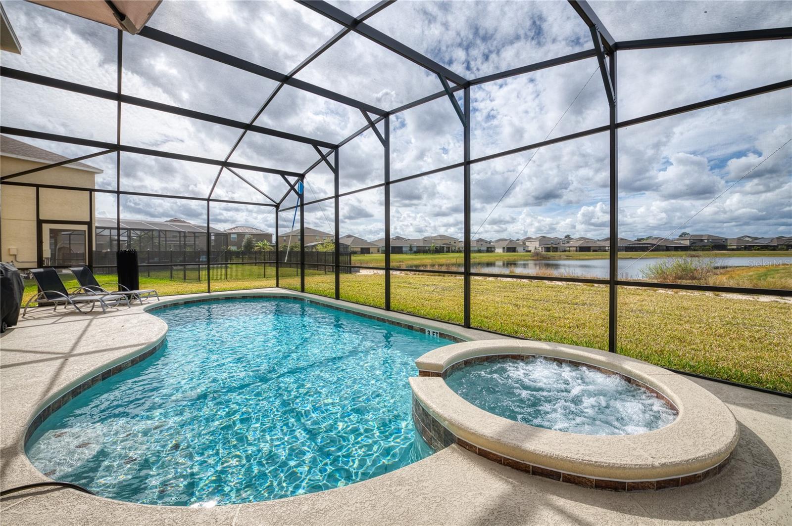 Single Family Residence in DAVENPORT, FL - Daniel Dourado