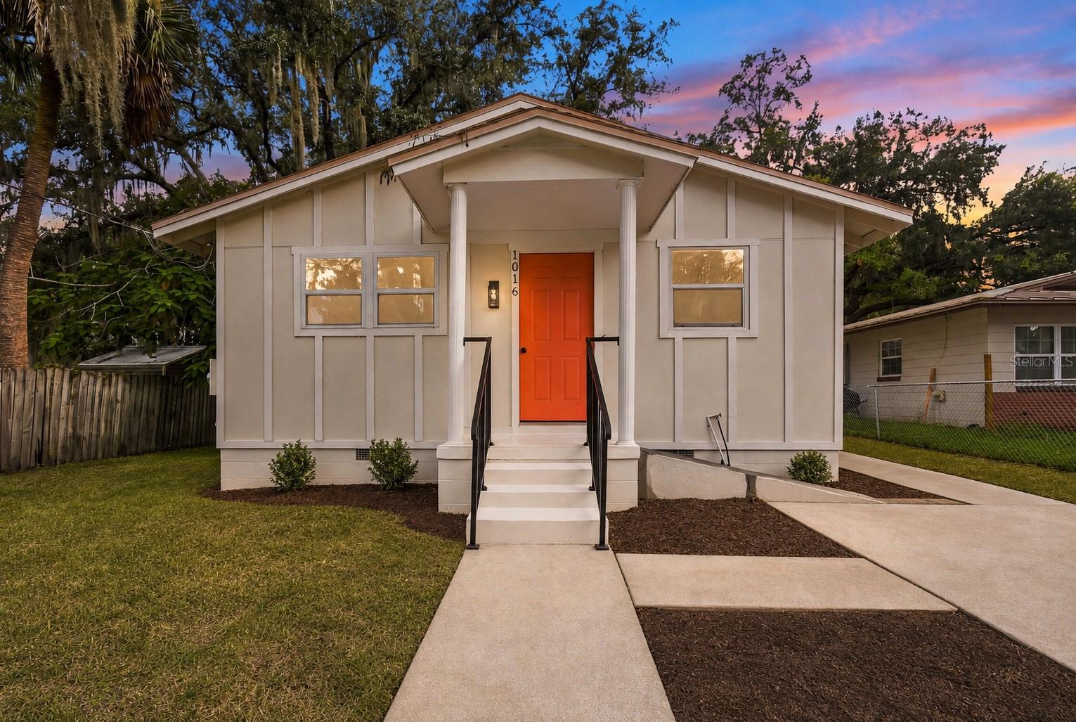Single Family Residence in SANFORD, FL - Daniel Dourado