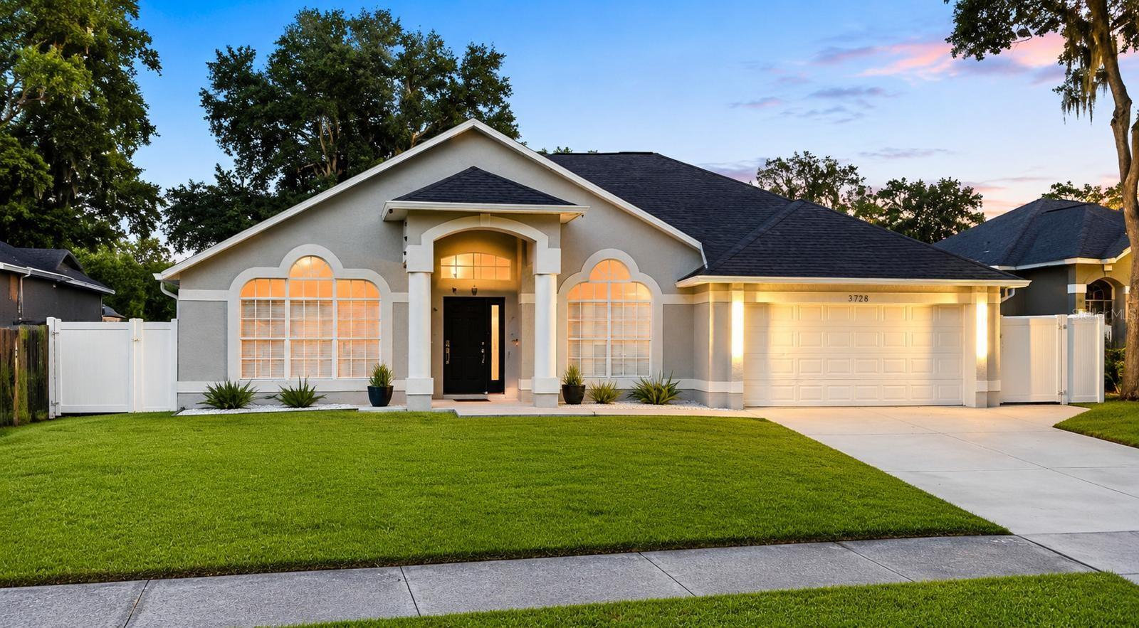 Single Family Residence in VALRICO, FL - Daniel Dourado