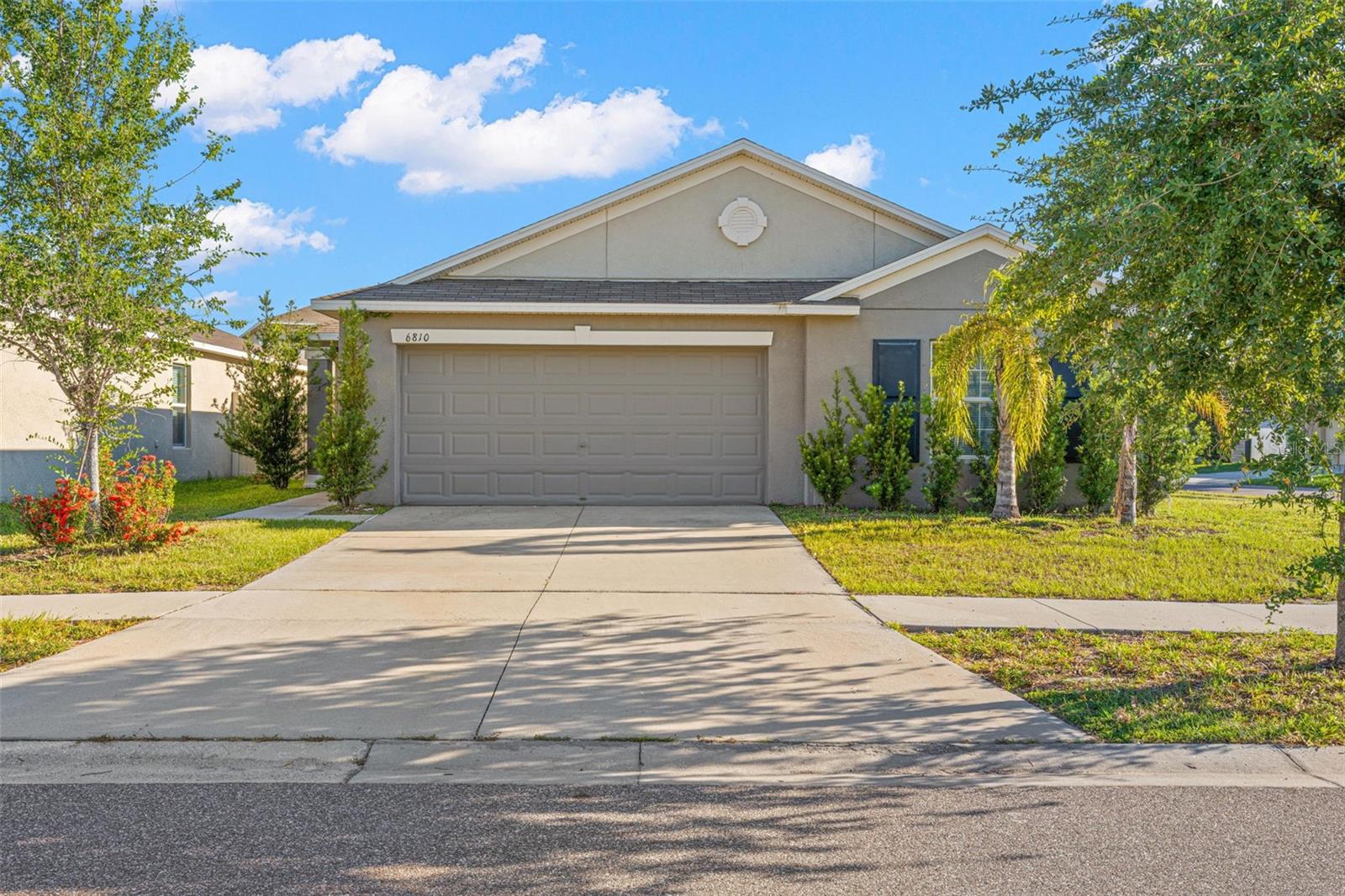Single Family Residence em SUN CITY CENTER, FL - Daniel Dourado