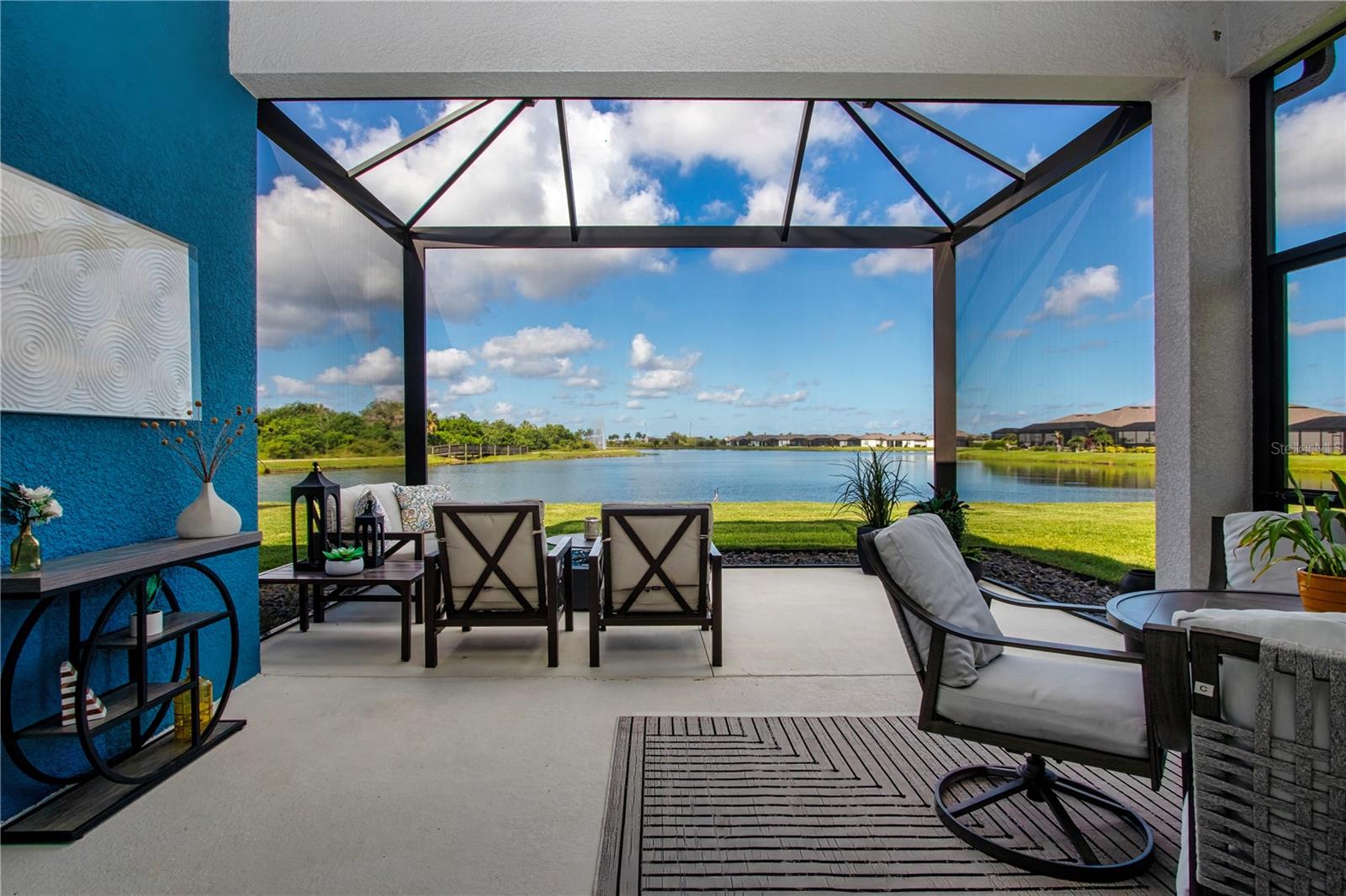 Single Family Residence in PARRISH, FL - Daniel Dourado