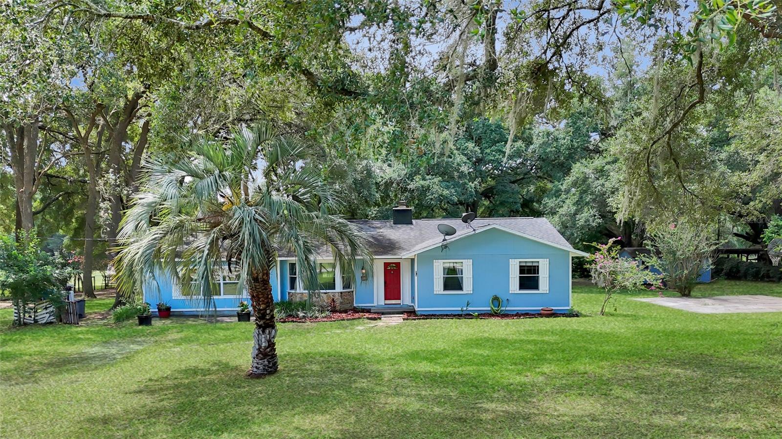 Single Family Residence in SUMMERFIELD, FL - Daniel Dourado