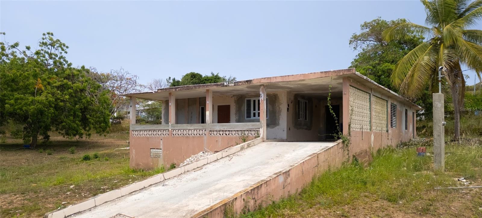 Single Family Residence in VIEQUES, PR - Daniel Dourado