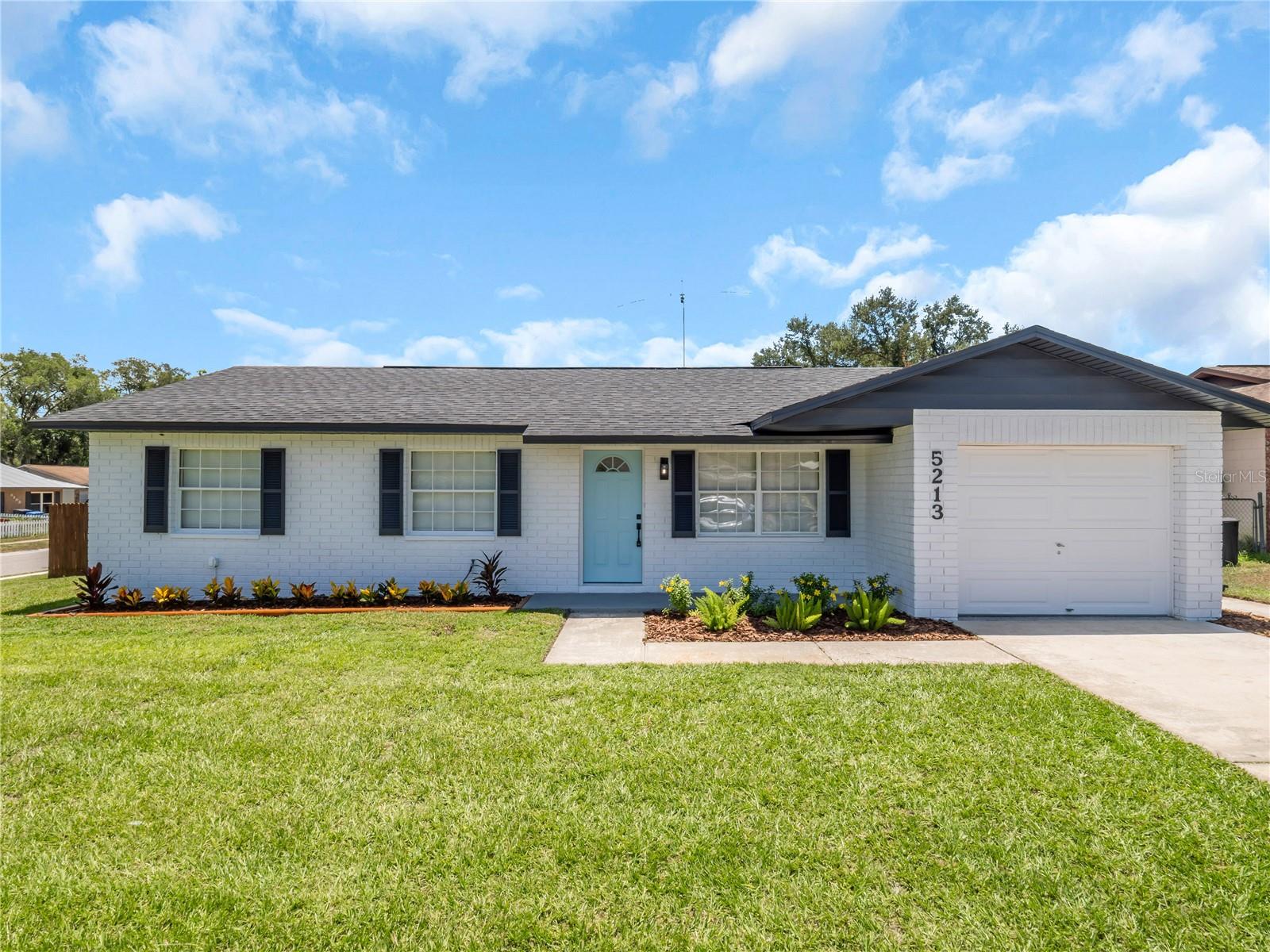 Single Family Residence em SEFFNER, FL - Daniel Dourado