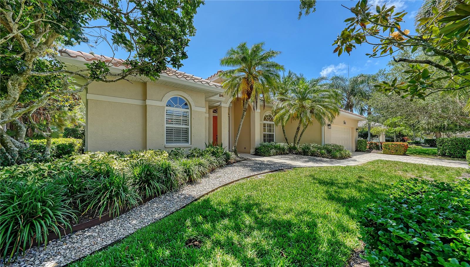 Single Family Residence em SARASOTA, FL - Daniel Dourado