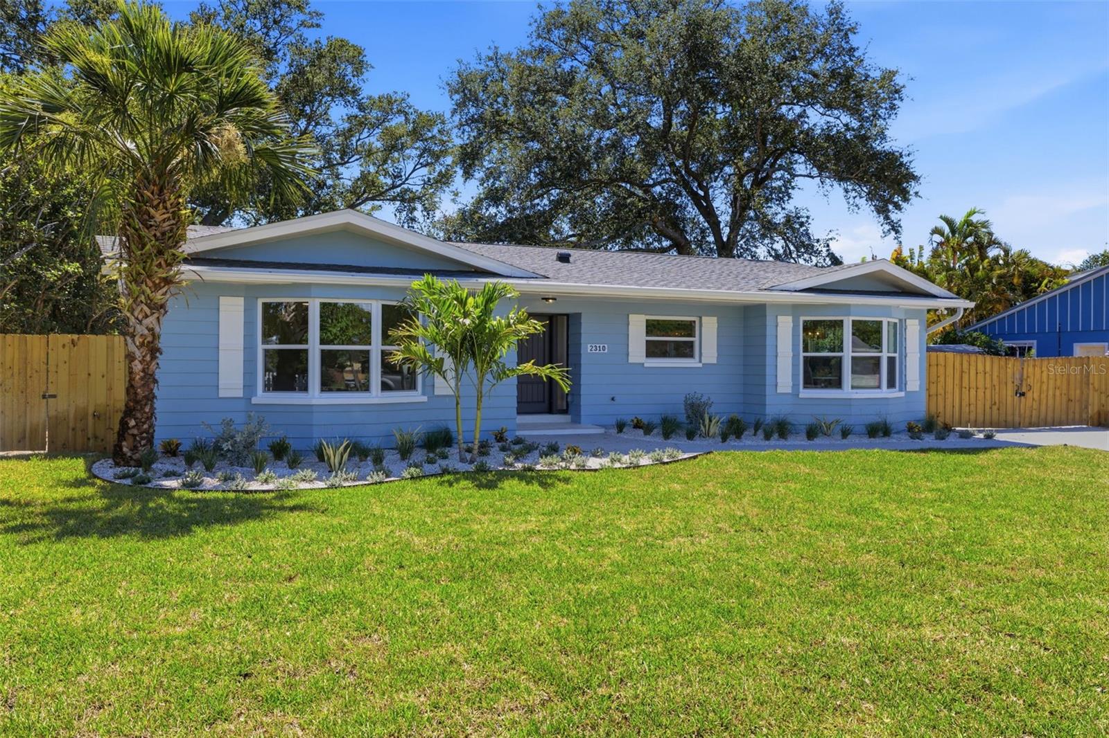 Single Family Residence em DUNEDIN, FL - Daniel Dourado