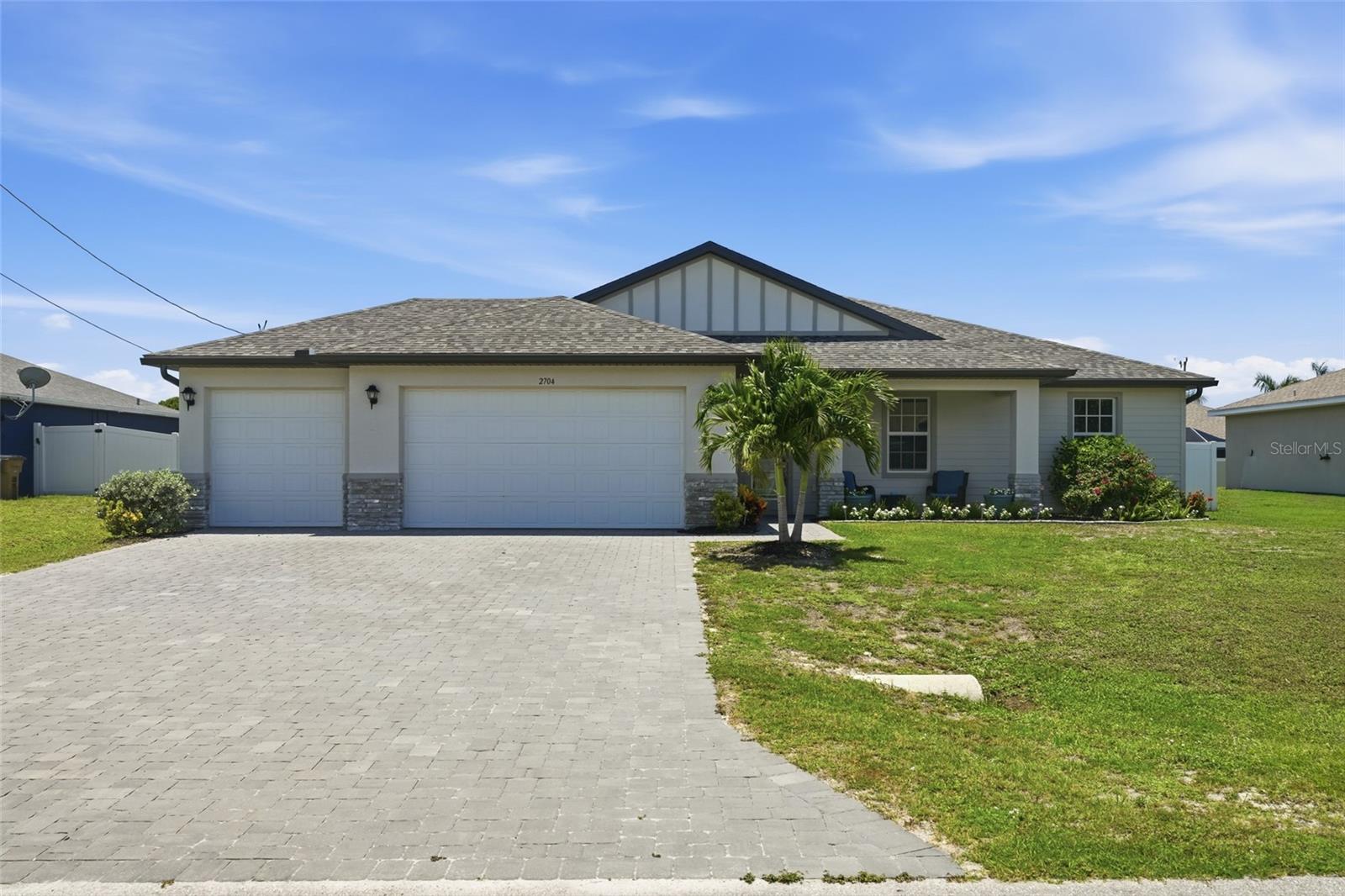 Single Family Residence in CAPE CORAL, FL - Daniel Dourado
