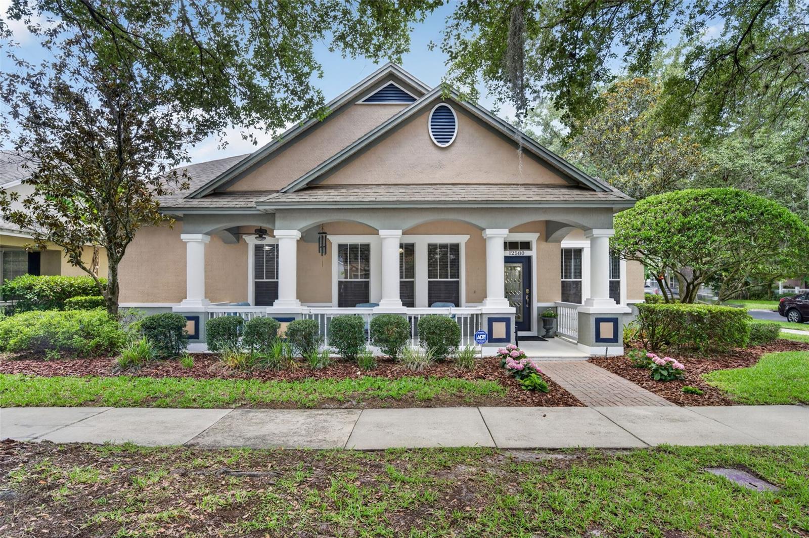 Single Family Residence in WINDERMERE, FL - Daniel Dourado