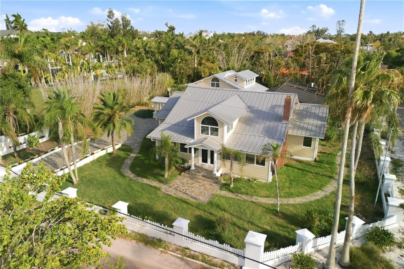 Single Family Residence em SARASOTA, FL - Daniel Dourado