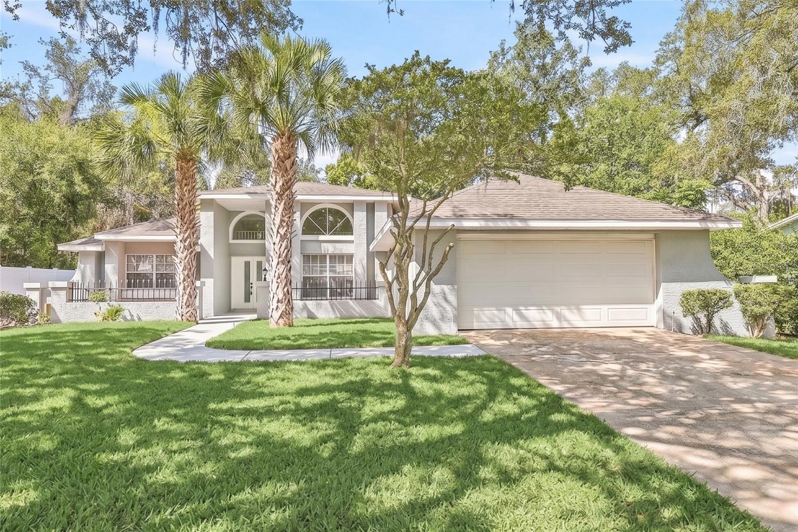 Single Family Residence in TARPON SPRINGS, FL - Daniel Dourado