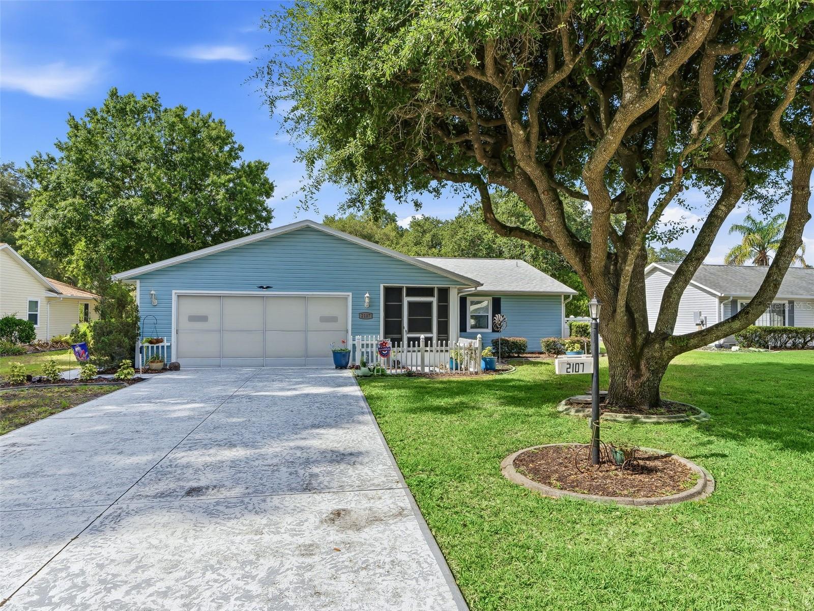 Single Family Residence em LEESBURG, FL - Daniel Dourado