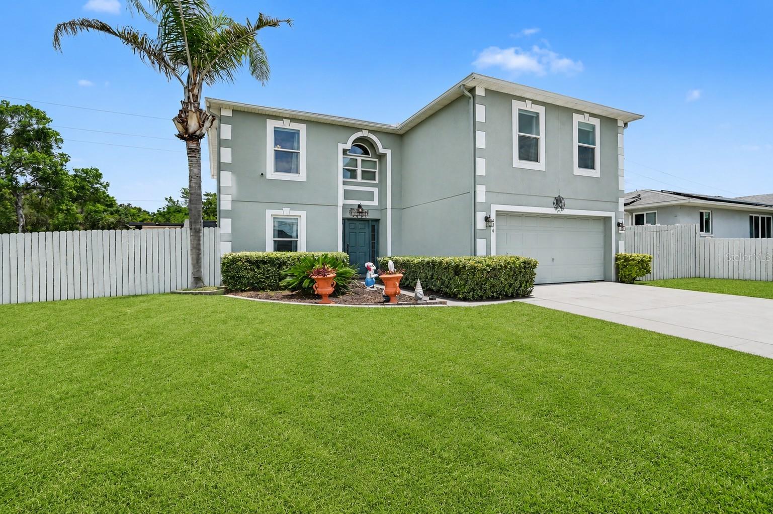 Single Family Residence in DELTONA, FL - Daniel Dourado