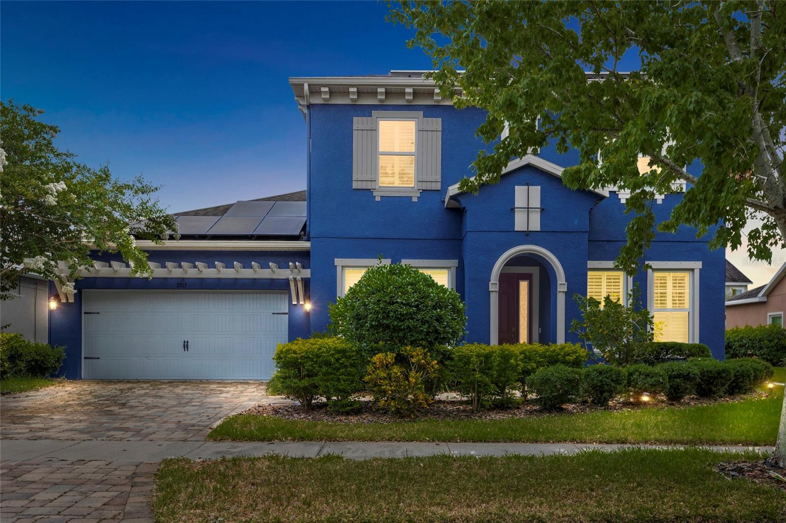 Single Family Residence in APOLLO BEACH, FL - Daniel Dourado