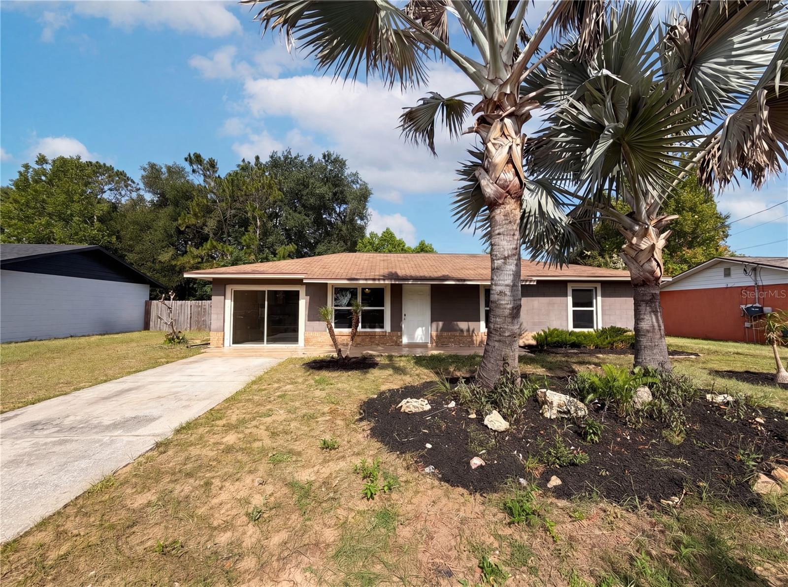 Single Family Residence em TAVARES, FL - Daniel Dourado