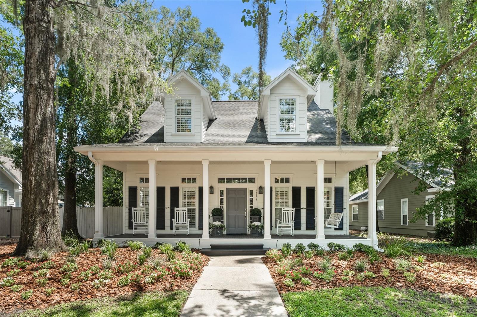 Single Family Residence em NEWBERRY, FL - Daniel Dourado