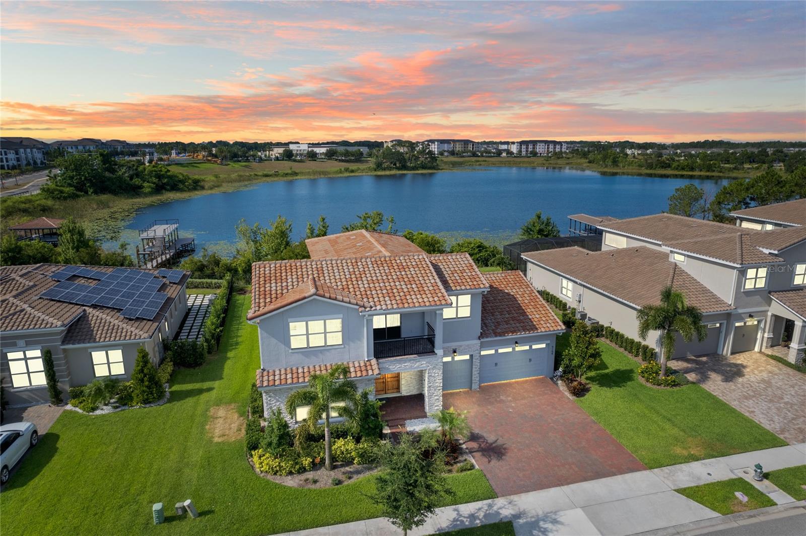 Single Family Residence em WINTER GARDEN, FL - Daniel Dourado