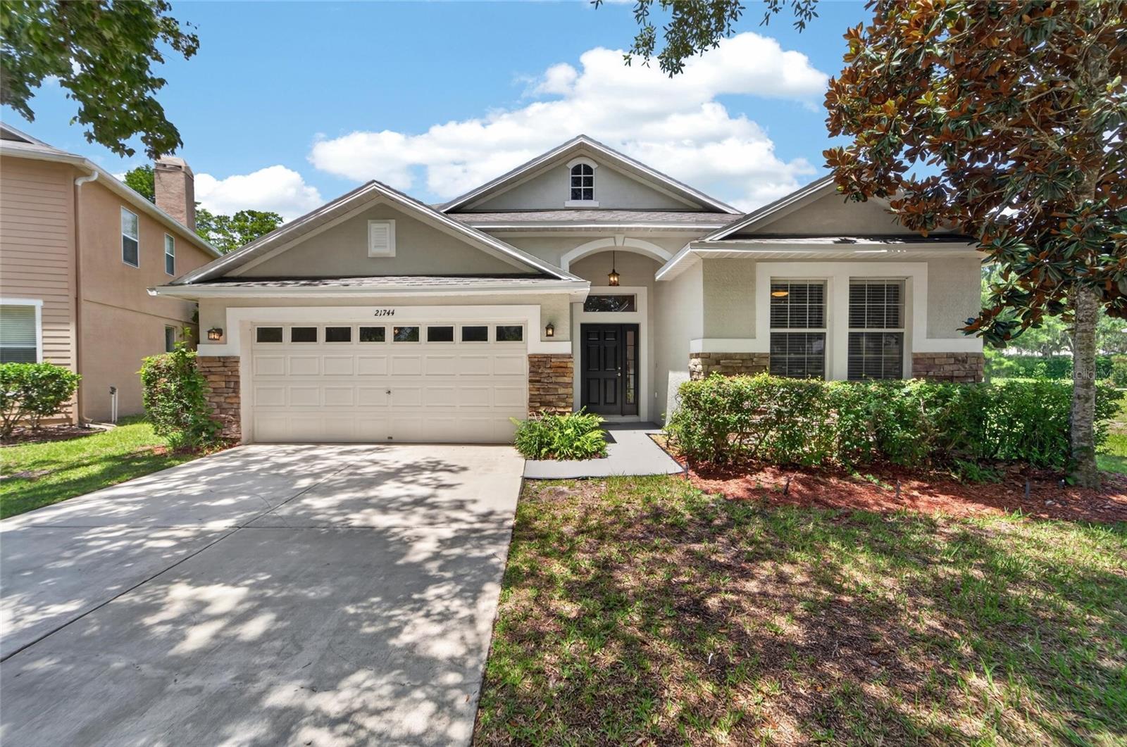 Single Family Residence em LAND O LAKES, FL - Daniel Dourado