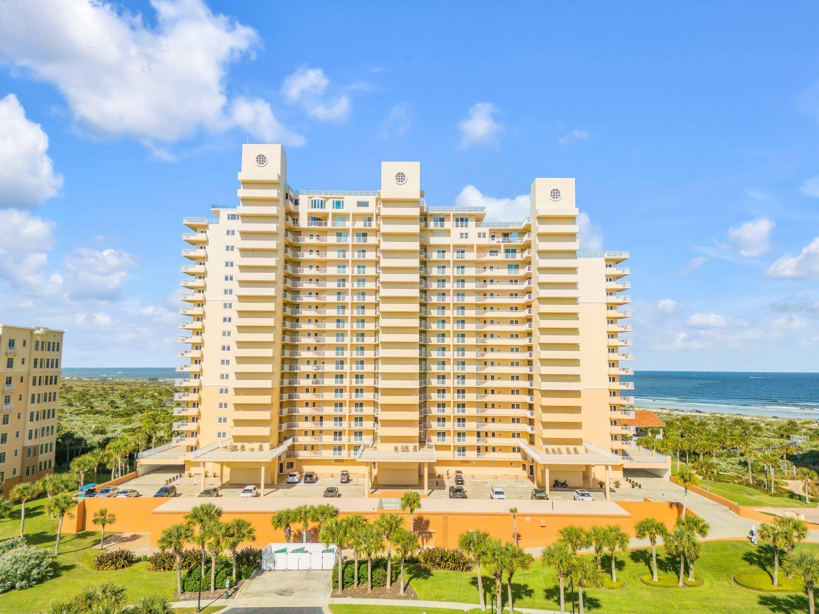 Condominium in NEW SMYRNA BEACH, FL - Daniel Dourado