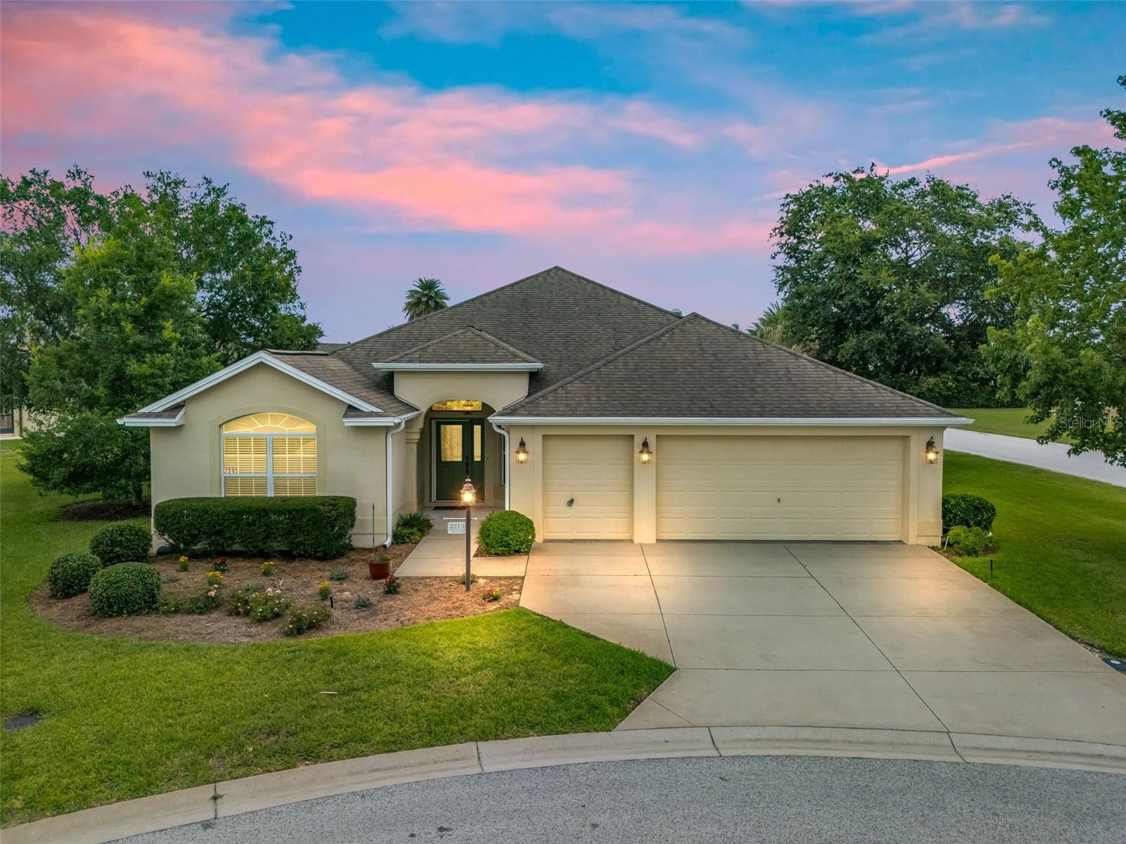 Single Family Residence em THE VILLAGES, FL - Daniel Dourado