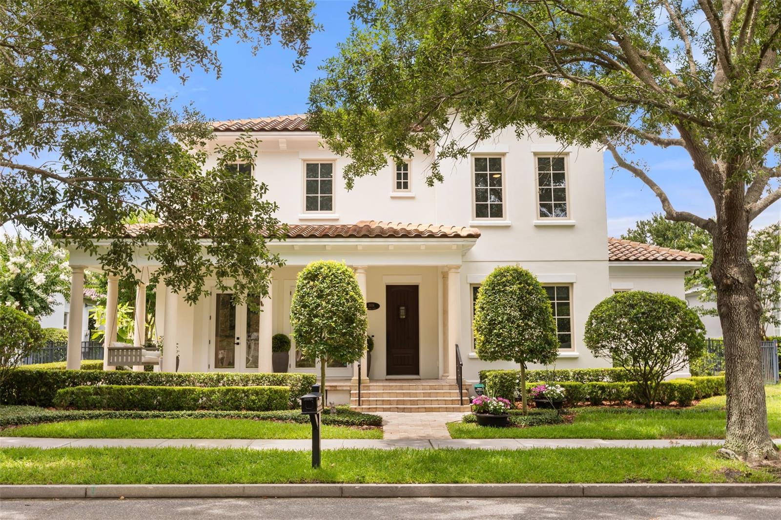 Single Family Residence in ORLANDO, FL - Daniel Dourado