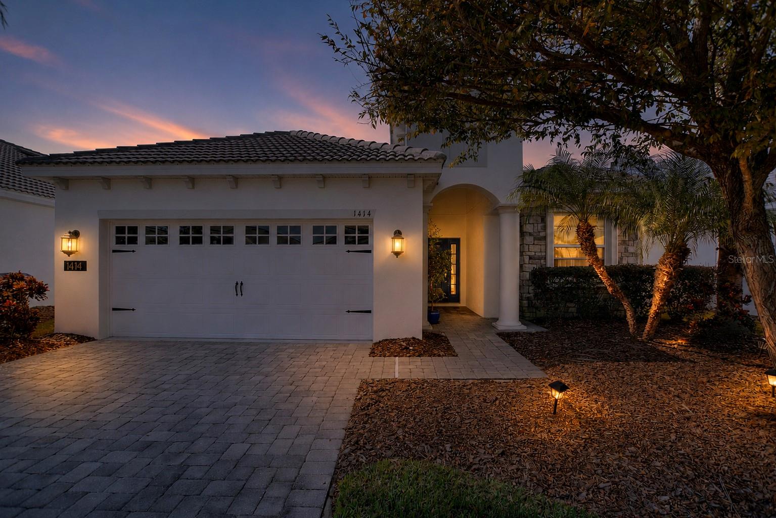 Single Family Residence in DAVENPORT, FL - Daniel Dourado