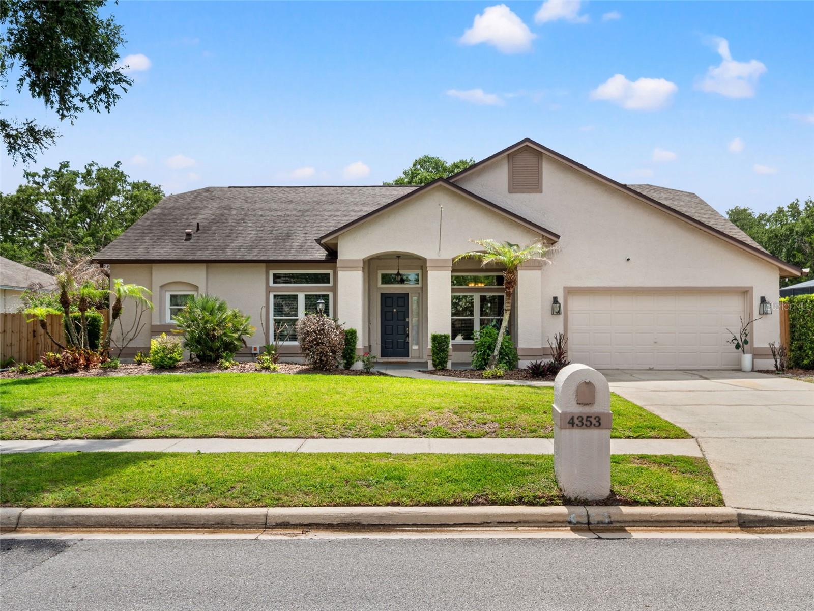 Single Family Residence in WINTER PARK, FL - Daniel Dourado