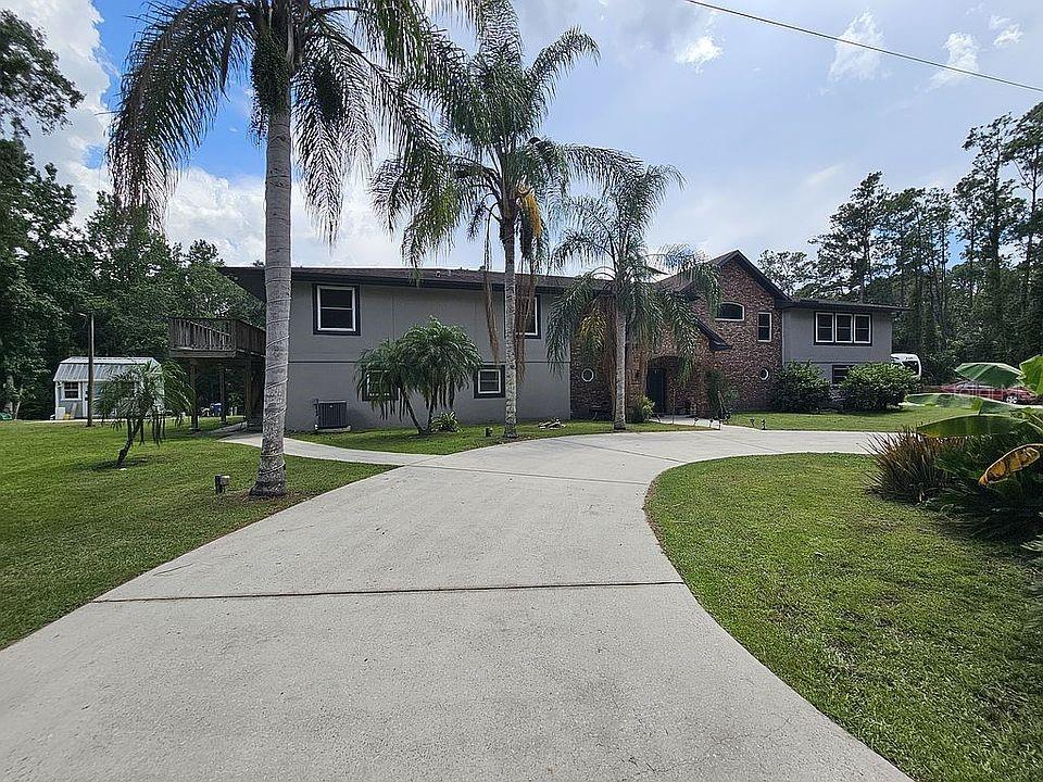Single Family Residence in PIERSON, FL - Daniel Dourado