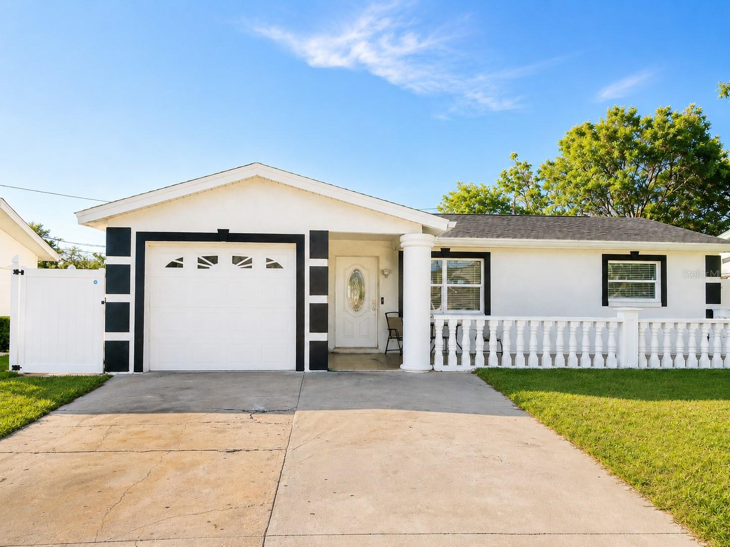 Single Family Residence em PINELLAS PARK, FL - Daniel Dourado