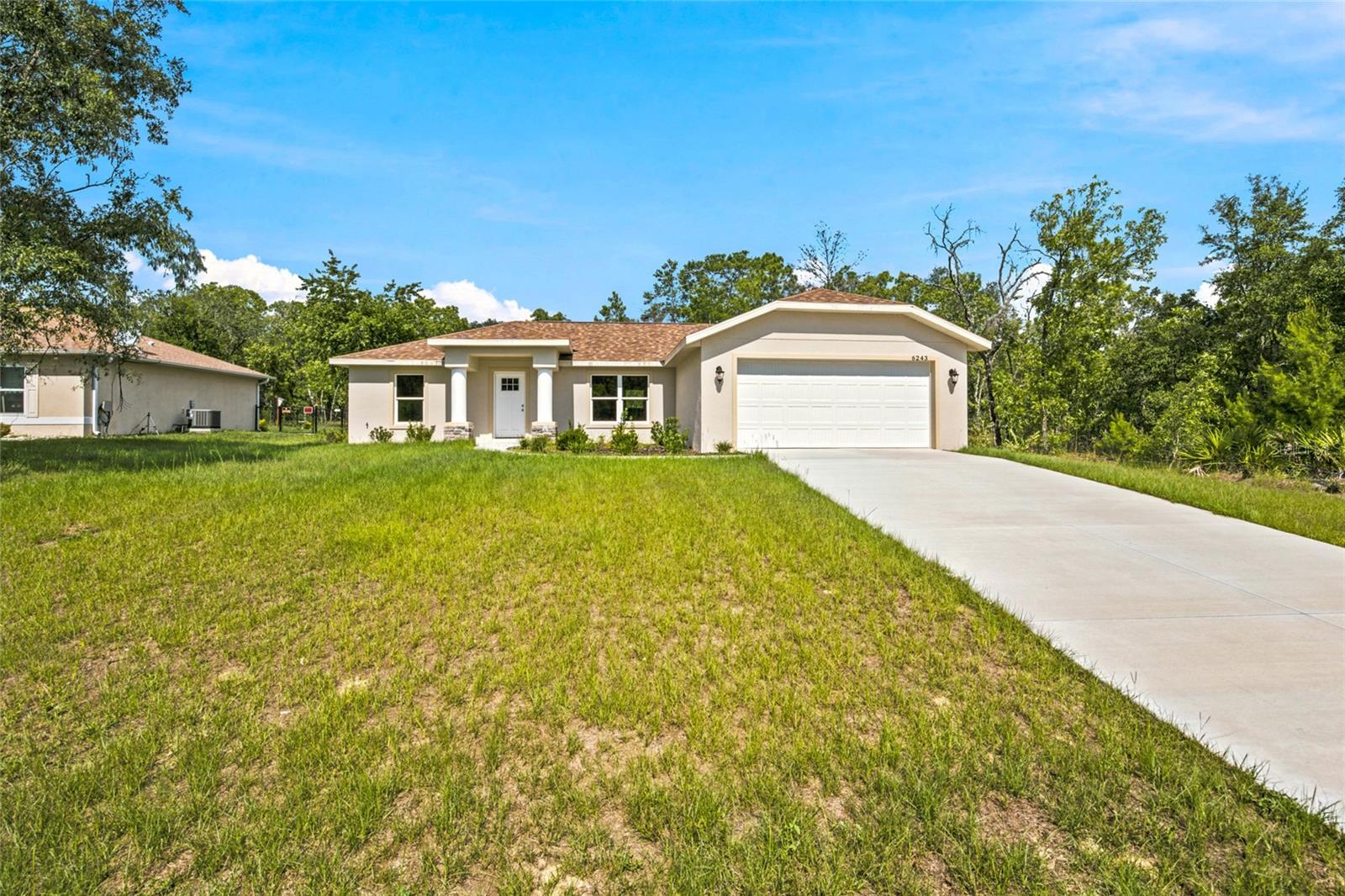 Single Family Residence em CITRUS SPRINGS, FL - Daniel Dourado